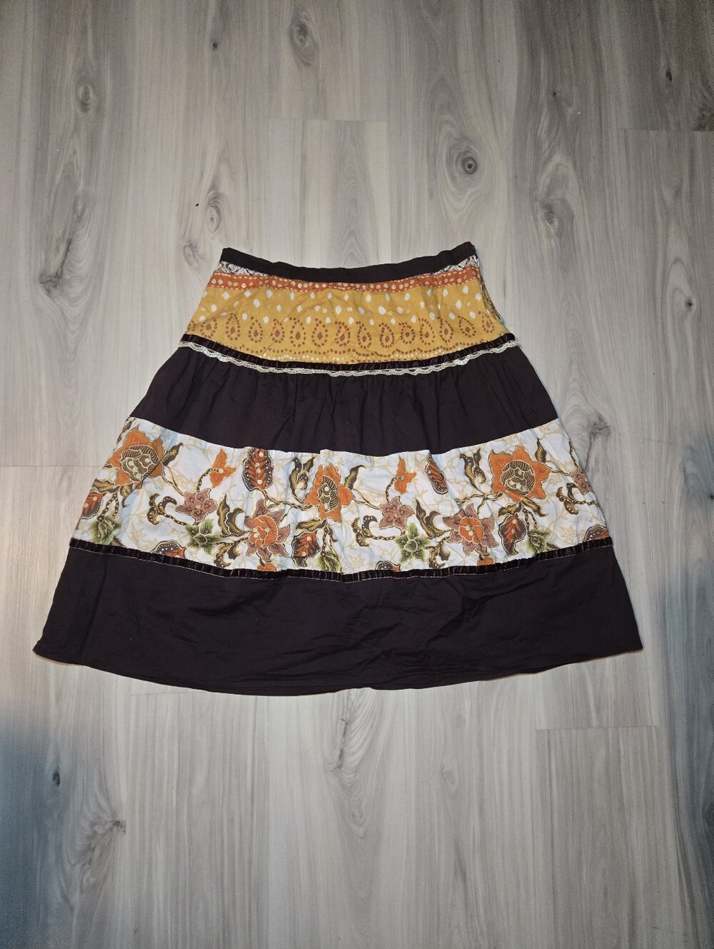 ​Vintage Y2K DMBM Whimsigoth Tiered Midi Skirt Glitter Accents Boho